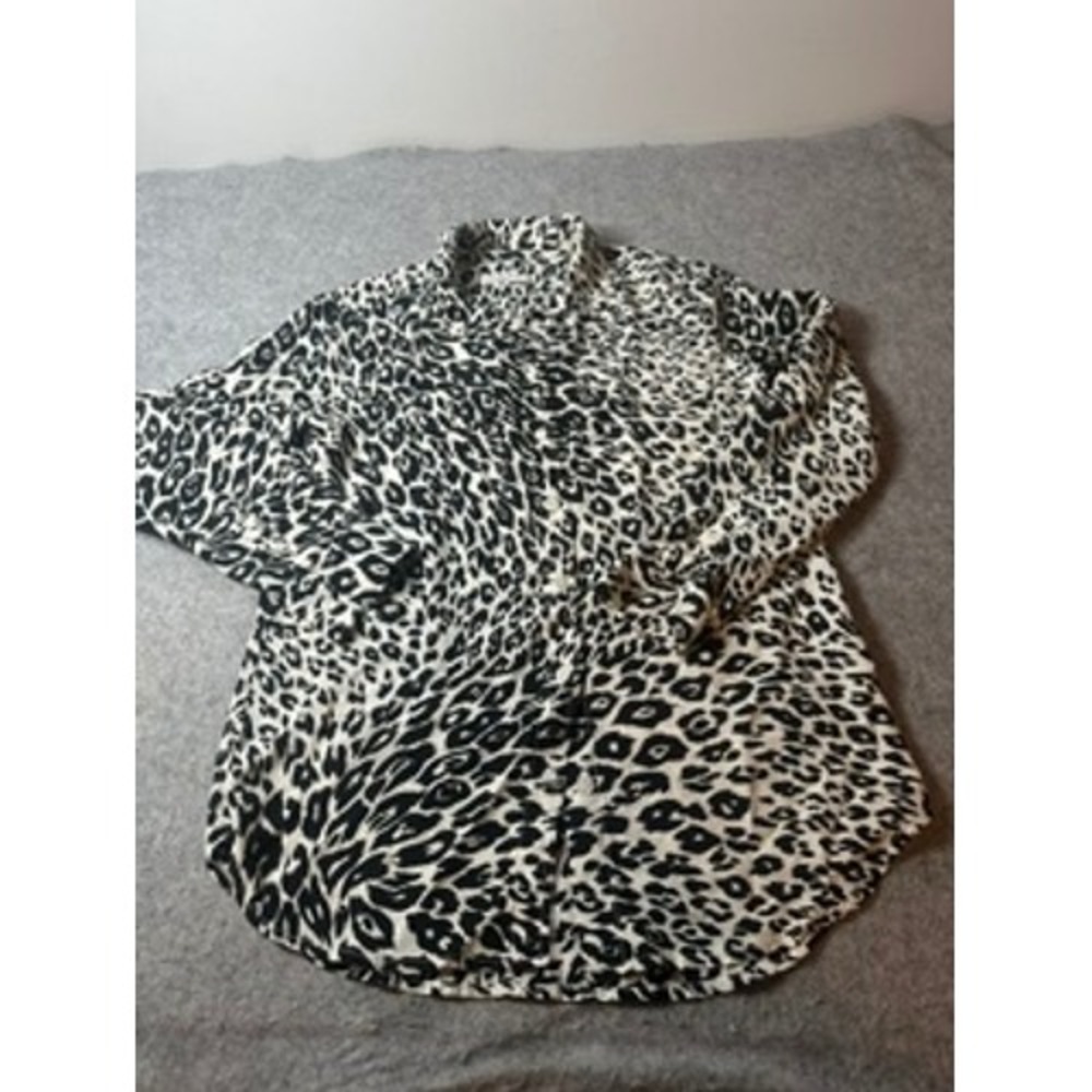 Equipment Femme Leopard Print Button Down Blouse Cream Black XS Career Chic